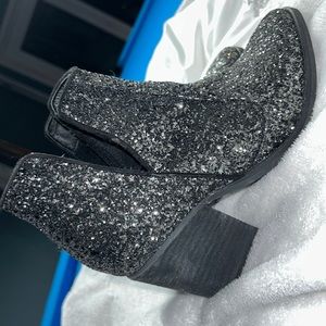 not rated fiera booties grey and black